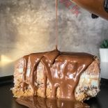 Thegoldenbakeryq8